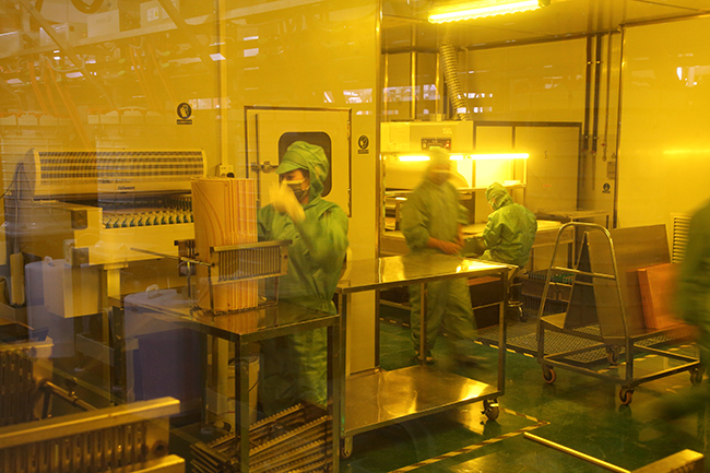 PCB線路板方孔和圓孔有什么區(qū)別？ PCB方孔板制作